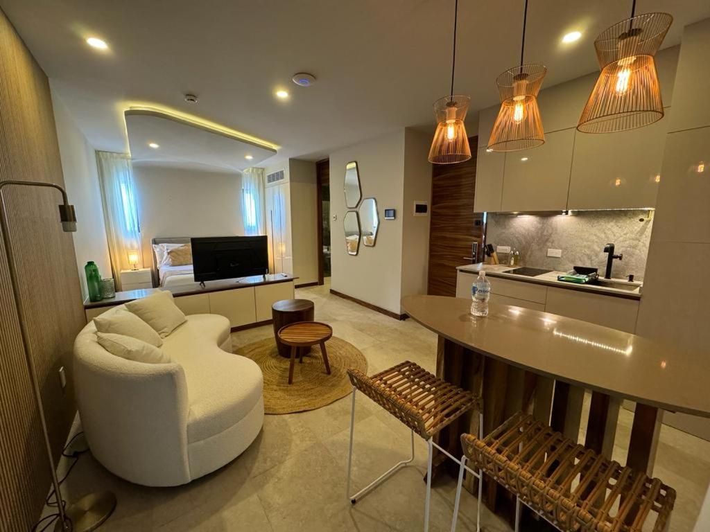 Alizee Tower Lägenhet Playa del Carmen Exteriör bild